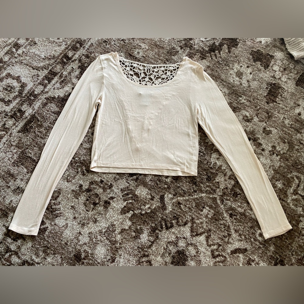 5/$25 Crochet Back Shirt